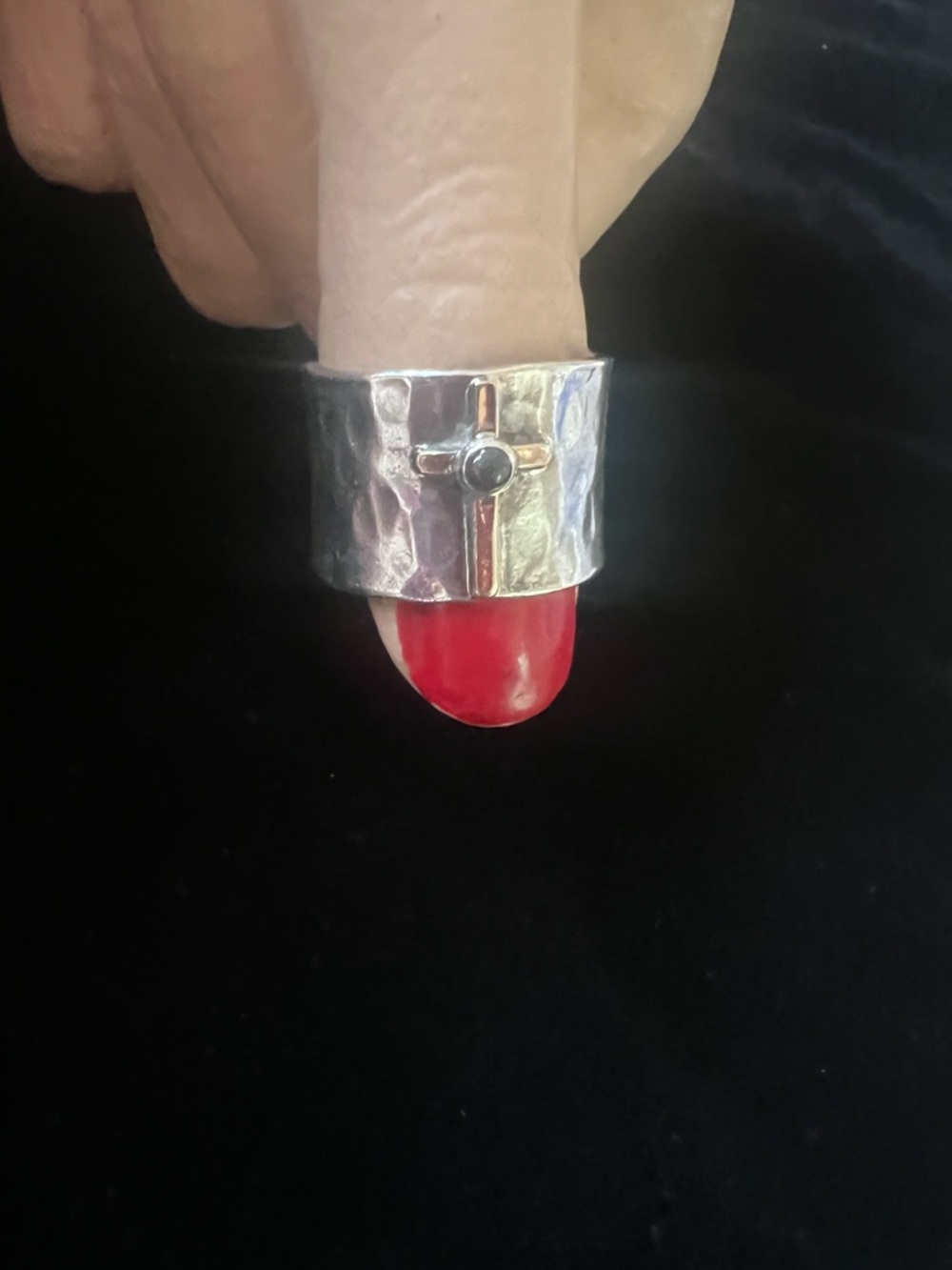 Sterling Silver Hammered Band Ring with Garnet Stone Center